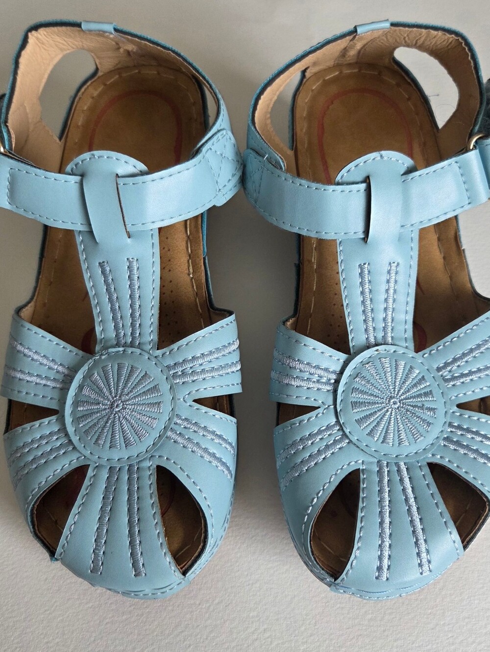 Light Blur Wedge Sandals